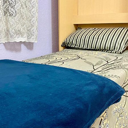 Habitacion Barato En Piso Familiar Compartido El Centro De La Ciudad Cerca De La Estacion De Autobuses Tarragona Dış mekan fotoğraf