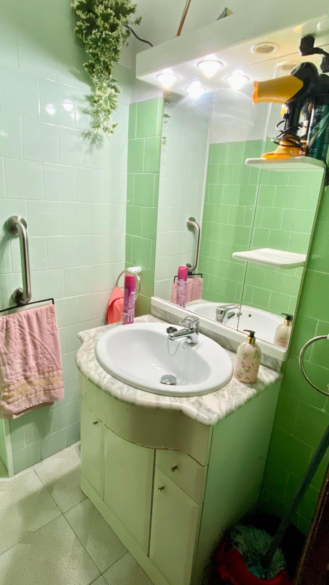 Habitacion Barato En Piso Familiar Compartido El Centro De La Ciudad Cerca De La Estacion De Autobuses Tarragona Dış mekan fotoğraf